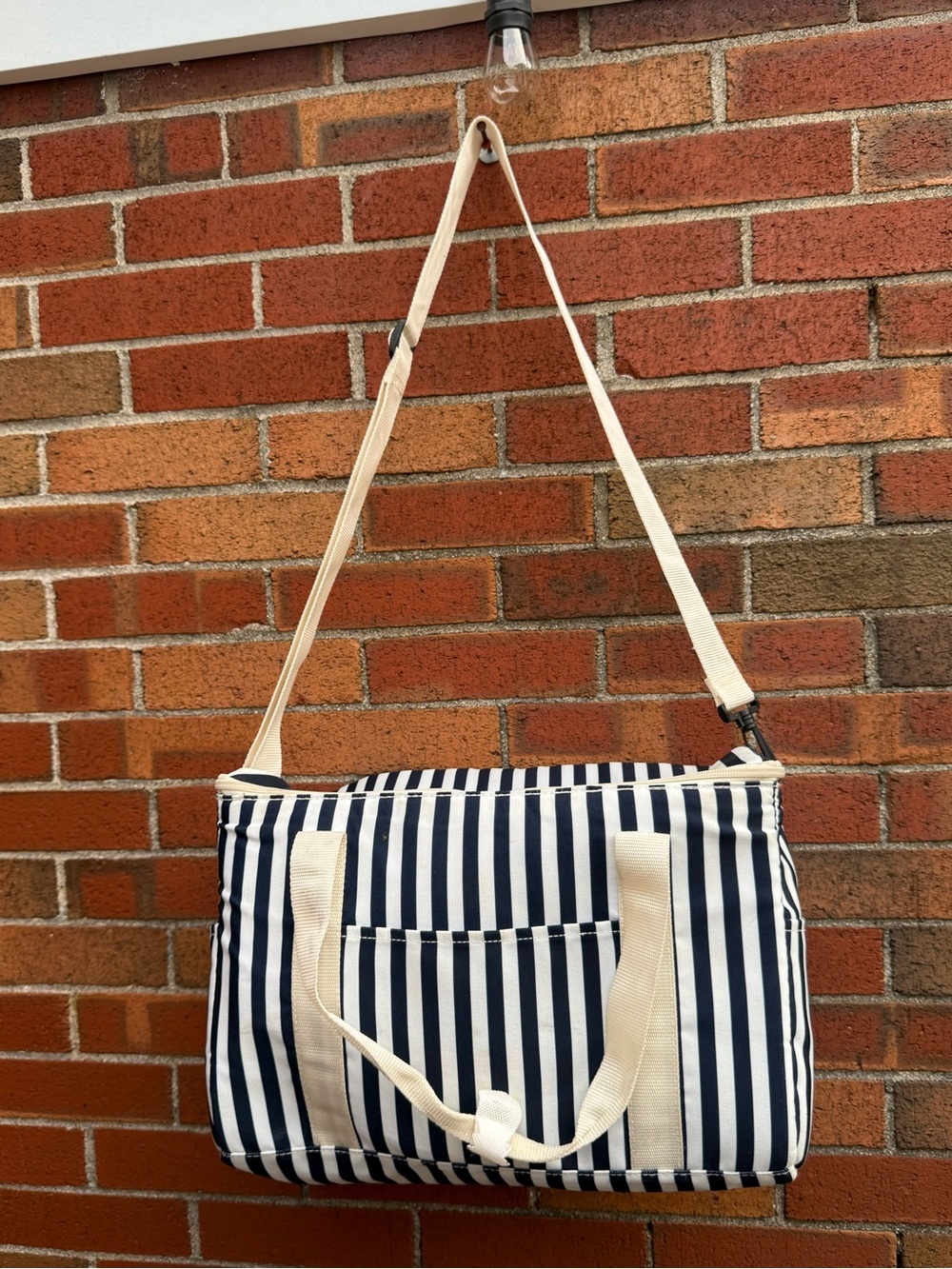 DSW Navy White Striped Insulated Cooler Tote Bag Beach Picnic Travel Lunch